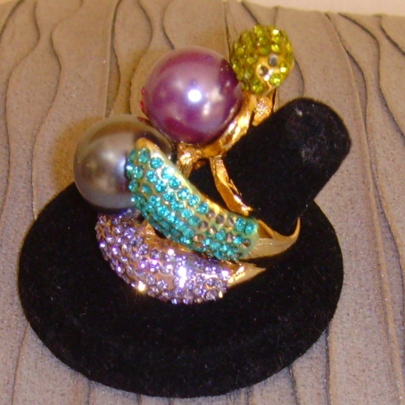 Multi-Colored Rhinestone and Faux Pear Cocktail Ring 5. 1/2 - Picture 5 of 14
